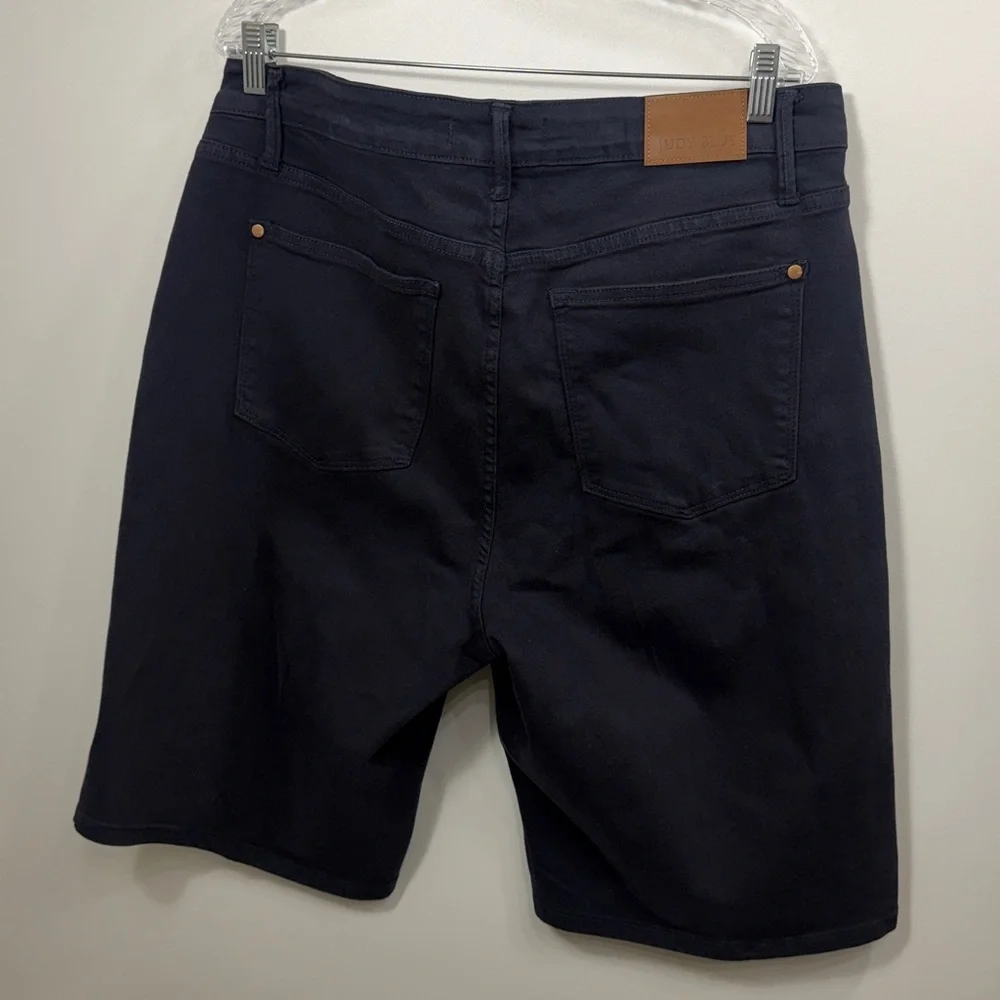 Judy Blue Garment Dyed Dark Blue long denim shorts size 2XL